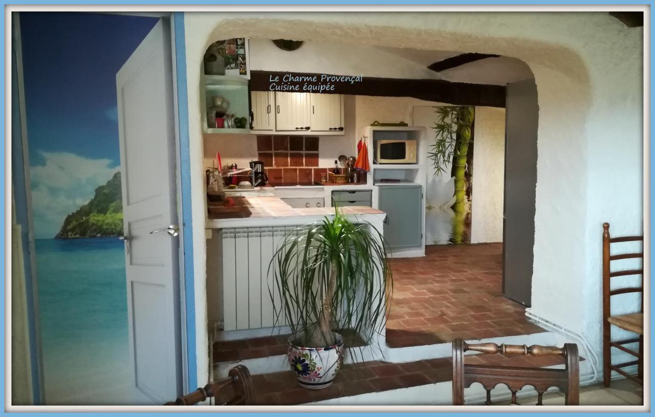 לורג "Le Charme Provencal" - Studio 4 Couchages Classe 2 Etoiles - Axelle Loc'Appart מראה חיצוני תמונה